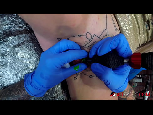 ❤️ Ekstreem tattooed hottie Sully Savage krige in tattoo op har klitoris Anale porno op fy.myastro.top